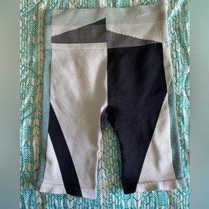 Nike Icon Clash Seamless 8” Training shorts